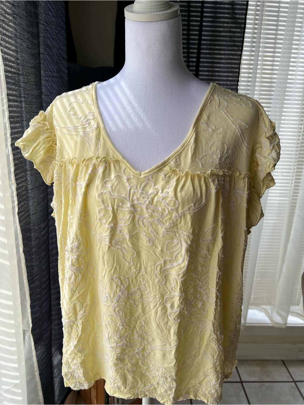 Liv Los Angeles Light Yellow Embroidered V-Neck Women's Top